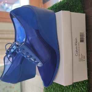 Calvin Klein Mesh/Suede Shoes Blue Size 9.5